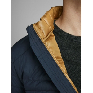 NAVY BLAZER