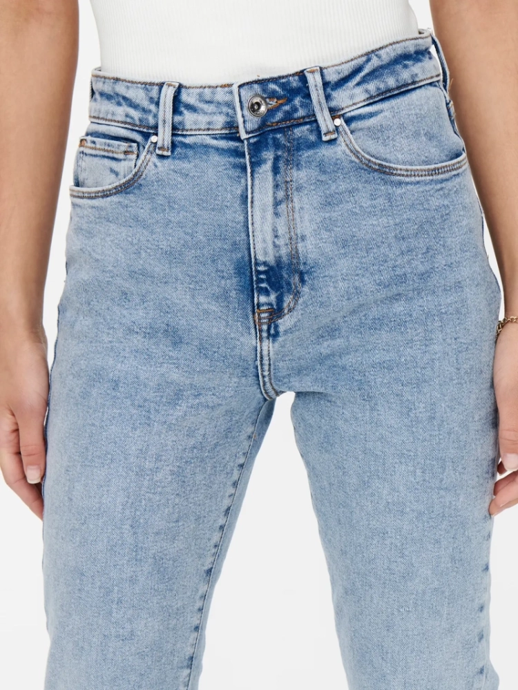 LIGHT BLUE DENI