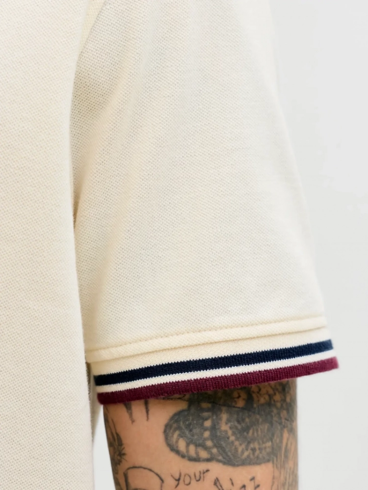  ANTIQUE WHITE